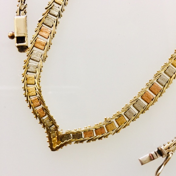 Vintage Jewelry - 14.6g. 14k Tri-Gold Link Necklace